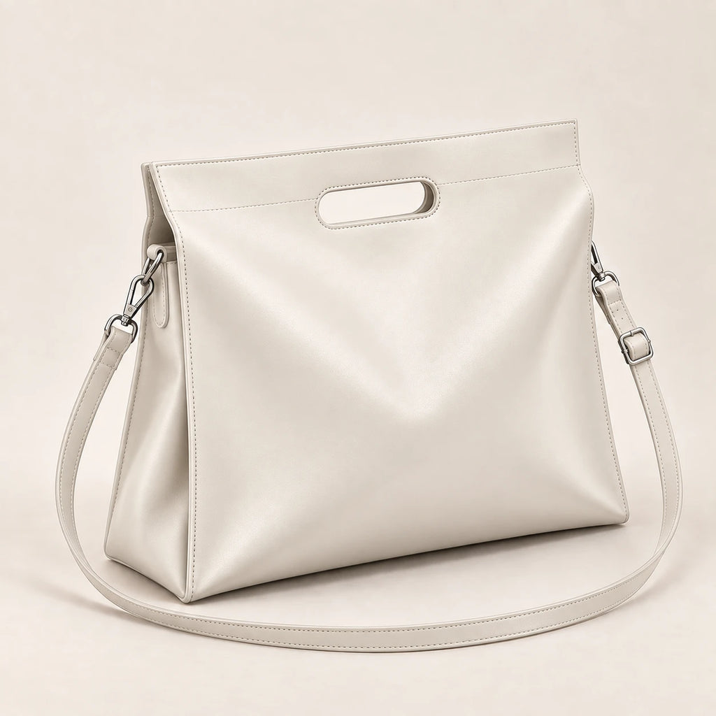 Cabas porte-document en similicuir blanc, vue trois-quarts