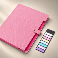 Onglets et étiquettes colorées de la chemise accordéon en plastique rose