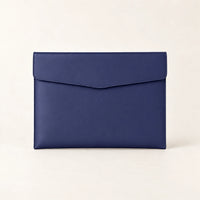Pochette porte-document en similicuir bleu A4, vue de face fermée
