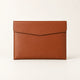 Pochette porte-document en similicuir marron A4, vue de face fermée