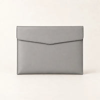 Pochette porte-document en similicuir gris A4, vue de face fermée
