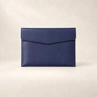 Pochette porte-document en similicuir bleu A5, vue de face fermée