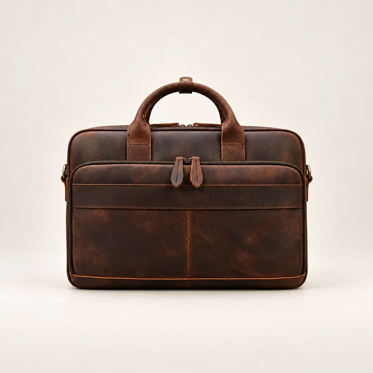 Sacoche porte-document en cuir Crazy Horse marron foncé, vue de face