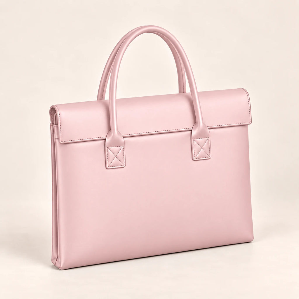 Tote porte-document en similicuir rose, vue trois-quarts